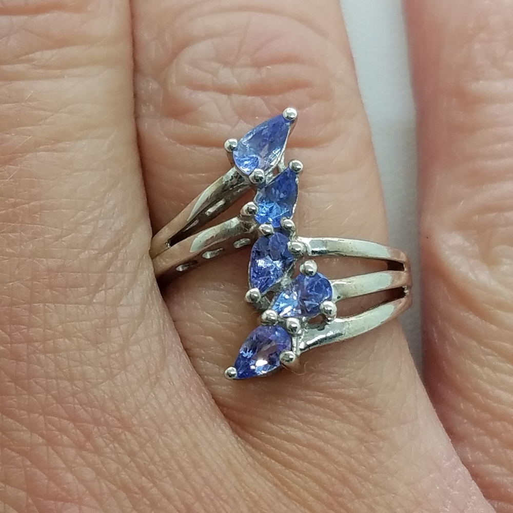Sz7 Sterling Silver Tanzanite Ring